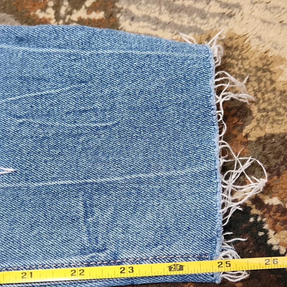 Hollister Two-Tone Blue Cropped Jeans - Picture 9 of 10